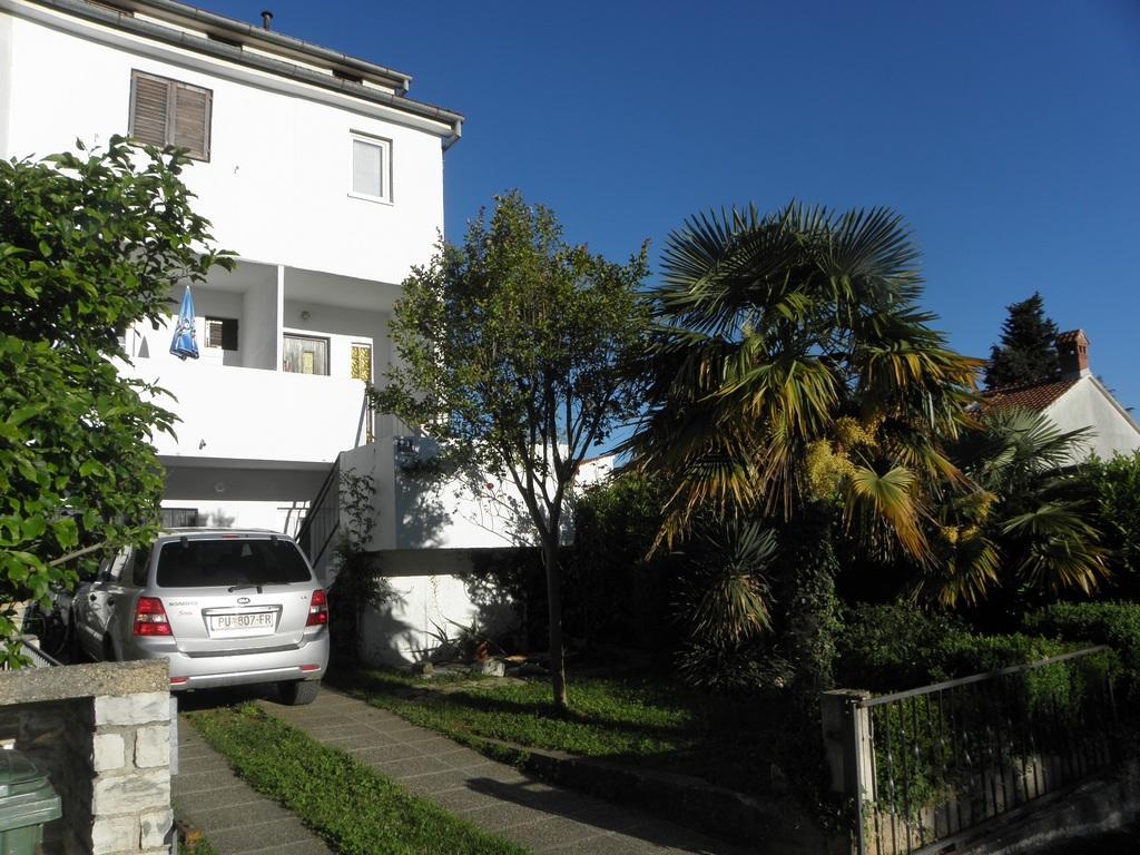 פורץ Apartment Klesinger מראה חיצוני תמונה